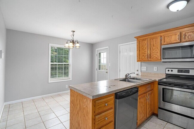 Building Photo - Single family home