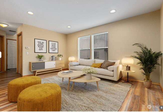 Building Photo - 1045 Mary Ave