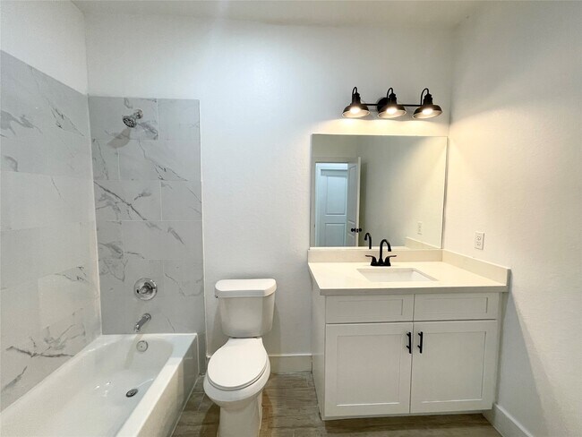 Building Photo - 5121 Southwind St