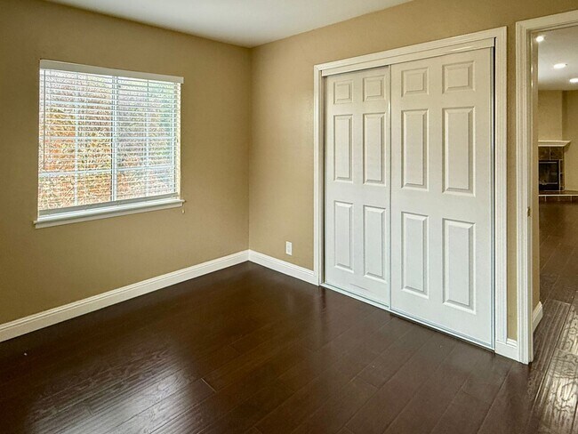 Building Photo - Remodeled 5 Bedroom 3 Bath Home in Desirable West San Jose Neighborhood