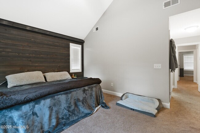 Building Photo - 259 Legacy Lakes Way