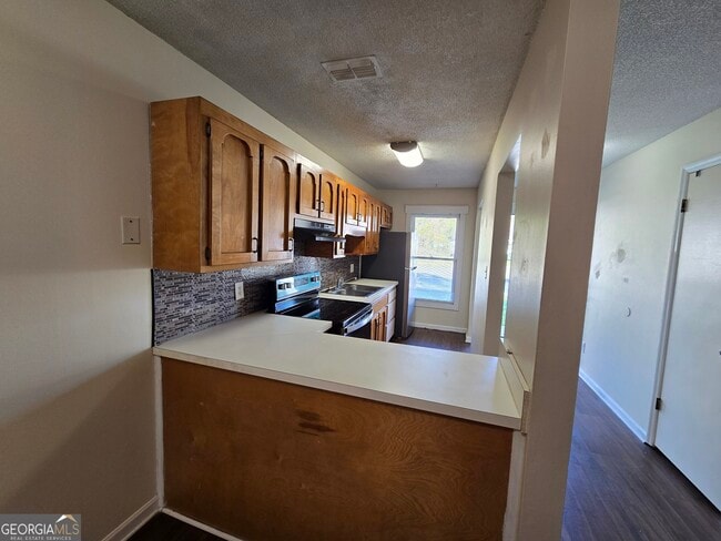 Building Photo - 412 S Ashley St