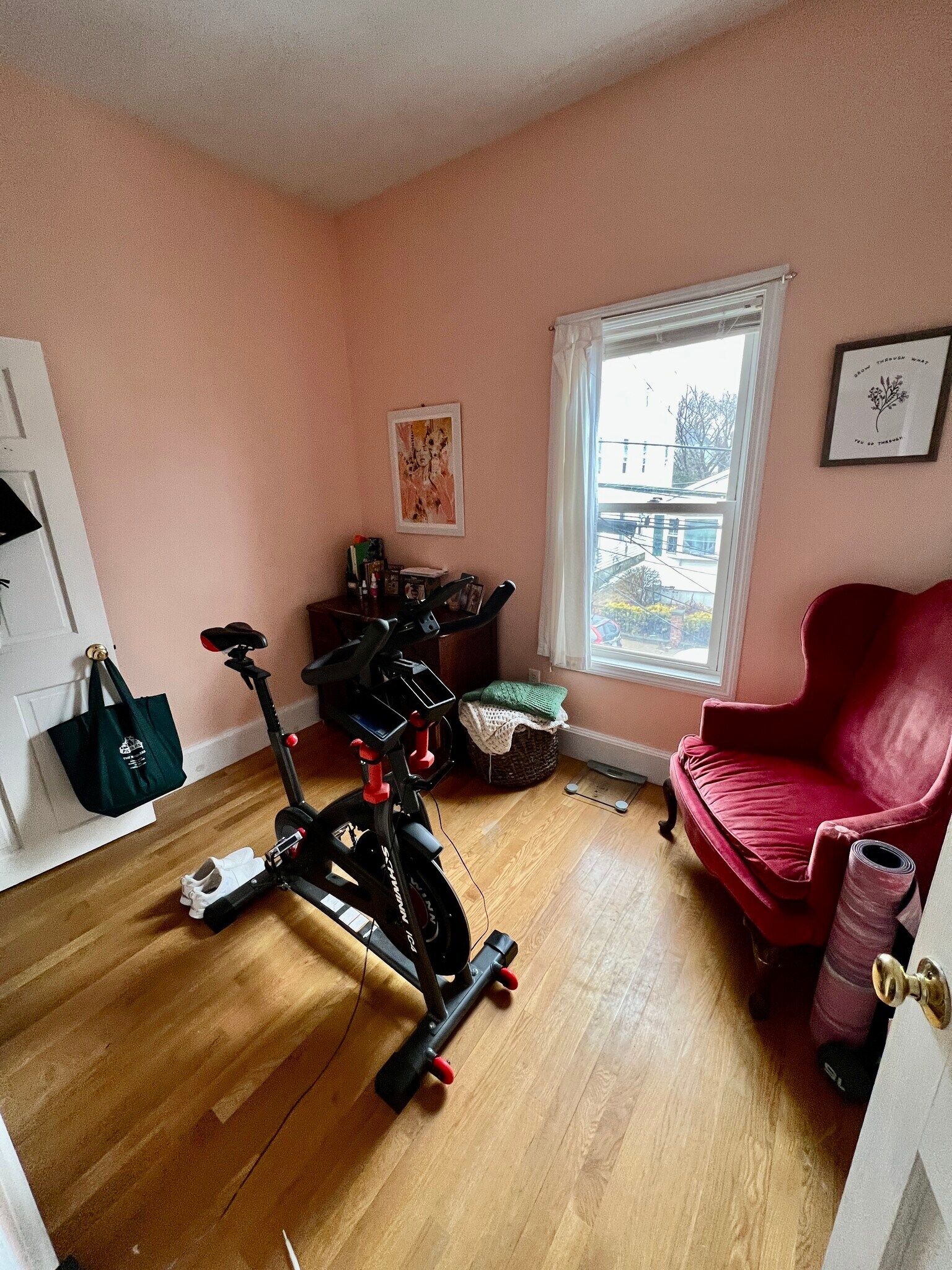 Building Photo - 117 Buttonwood St