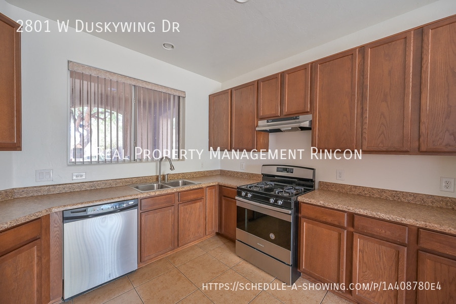 Building Photo - 2801 W Duskywing Dr