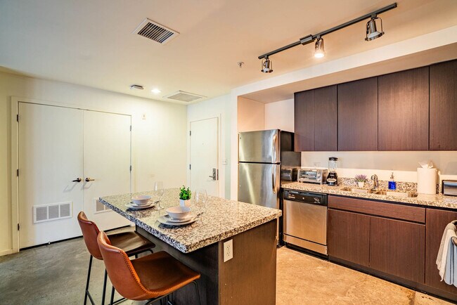 Building Photo - 888 N 4th St