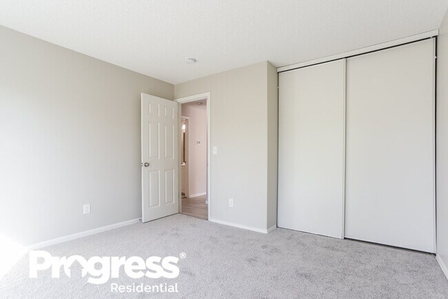 Building Photo - 1554 S Biscay Ct