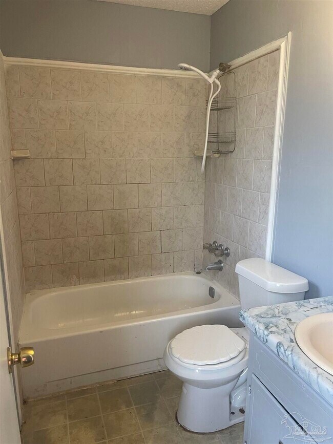 Building Photo - 205 Marine Dr