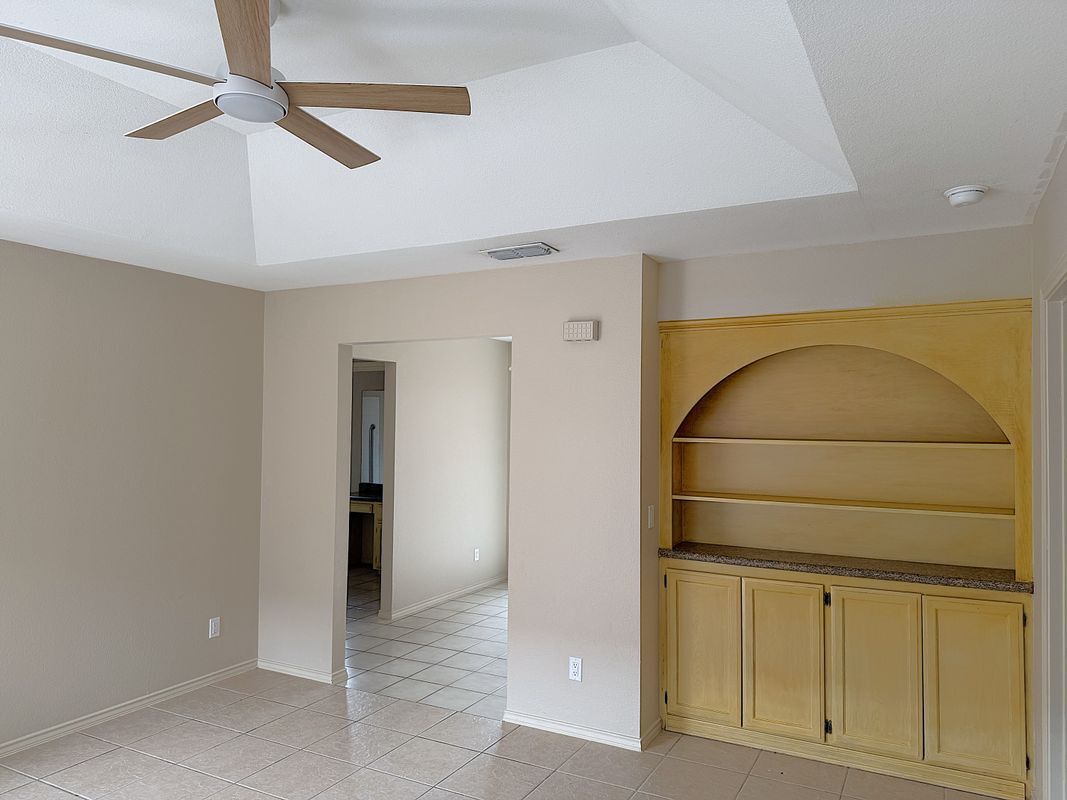Building Photo - 716 Mynah Ave