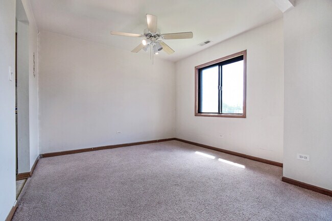 Building Photo - 15824 Peggy Ln