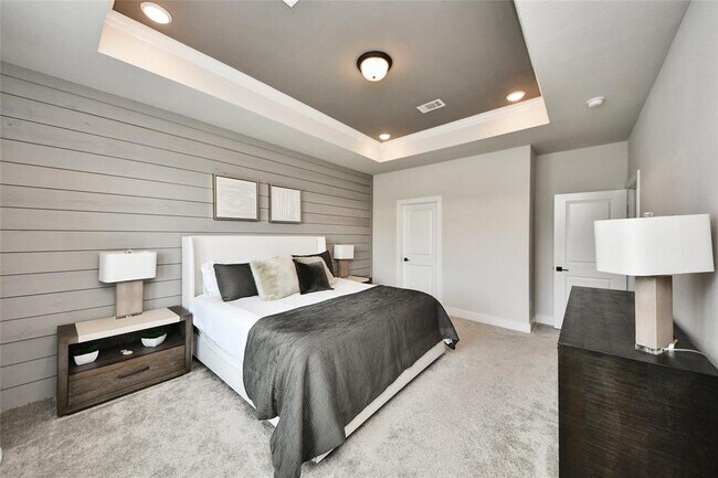 Building Photo - 1707 Summerlyn Ter Dr