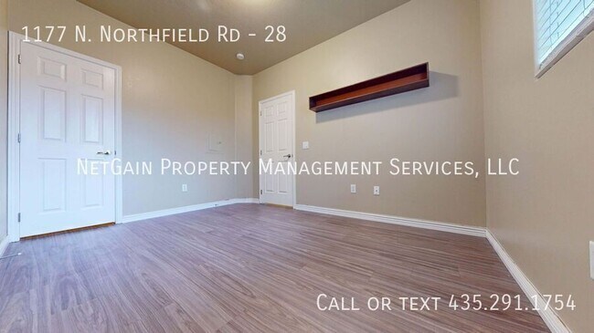 Building Photo - 1177 N Northfield Rd