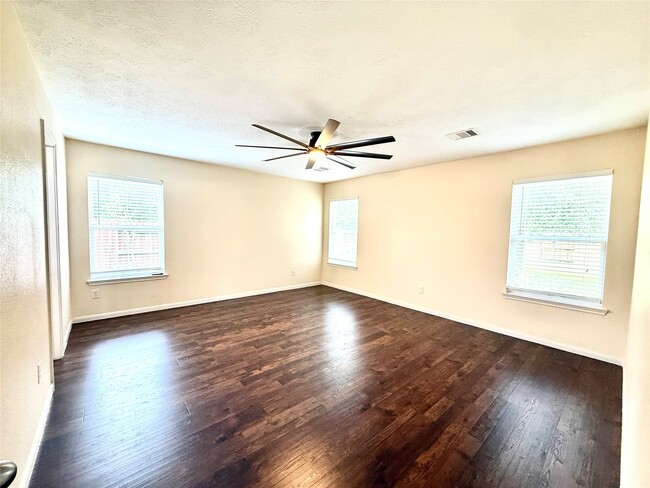 Building Photo - 15906 Arapaho Bend Ln