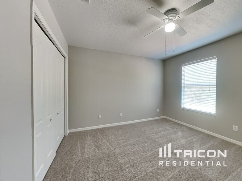 Building Photo - 20409 Sultana Ct