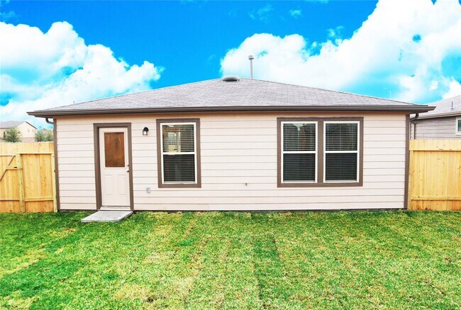 Building Photo - 12323 Skyview Manor Dr