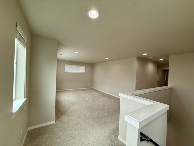 Building Photo - Renton Home