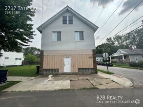 Building Photo - Charming 2-Bedroom Property in Prime Location