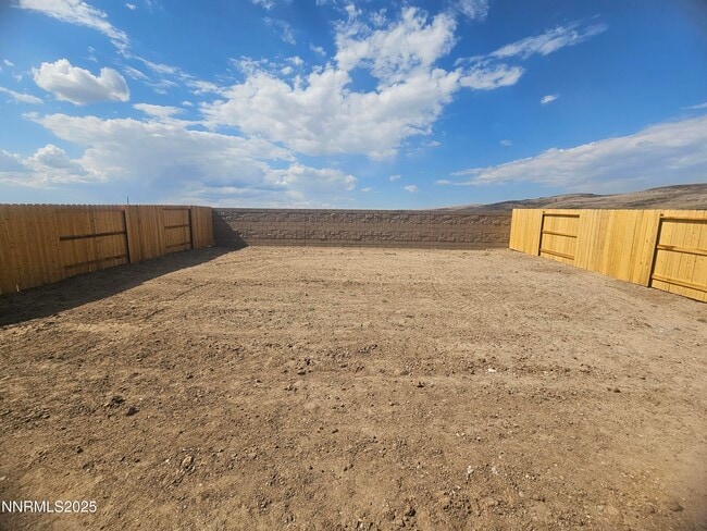 Building Photo - 6198 Lazy Mdw Wy