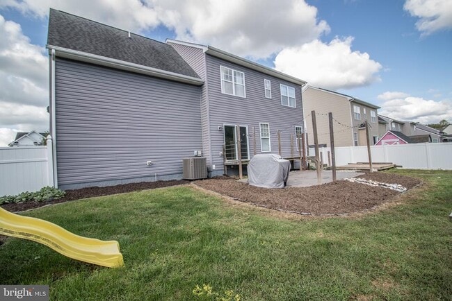 Building Photo - 45567 Bethson St