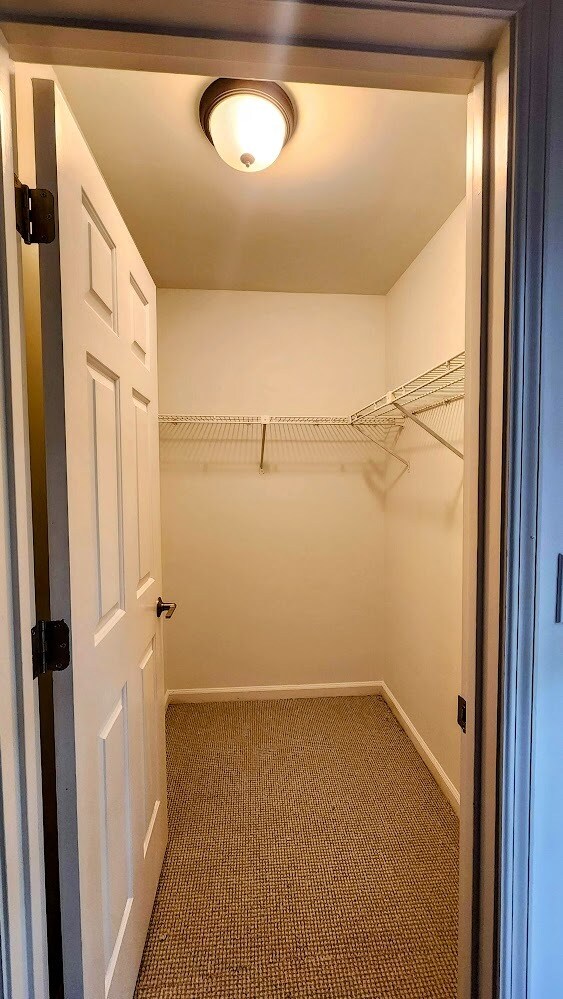 Closet - 5034 Laurel Bridge Dr SE