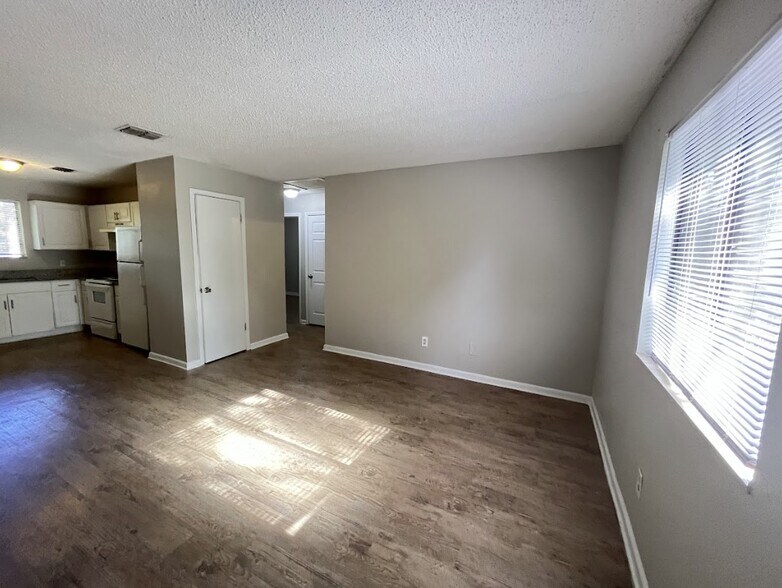Building Photo - 5324 Westchase Ct