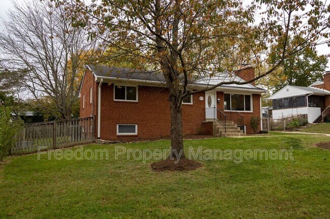 Building Photo - 5914 Ridge View Dr