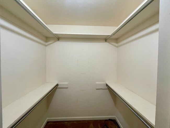 Building Photo - Beautiful Two-story, 3 Bed, 1.5 Bath Condo 1/2 Mile from CSU!