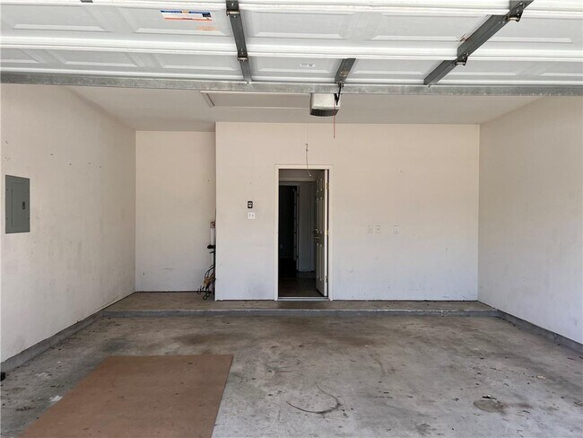 Building Photo - 309 Lone Star Blvd