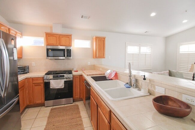 Building Photo - 4-Bedroom House Near the Dunes in Grover Beach