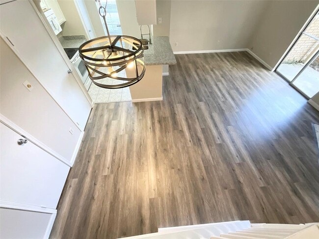 Building Photo - 1515 Sandy Springs Rd