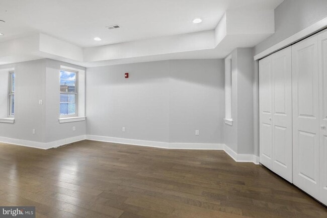 Building Photo - 2512 Frankford Ave