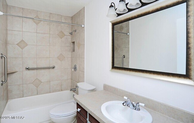 Building Photo - 4741 W Red Wolf Dr