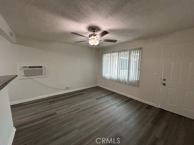 Building Photo - 37067 Bankside Dr