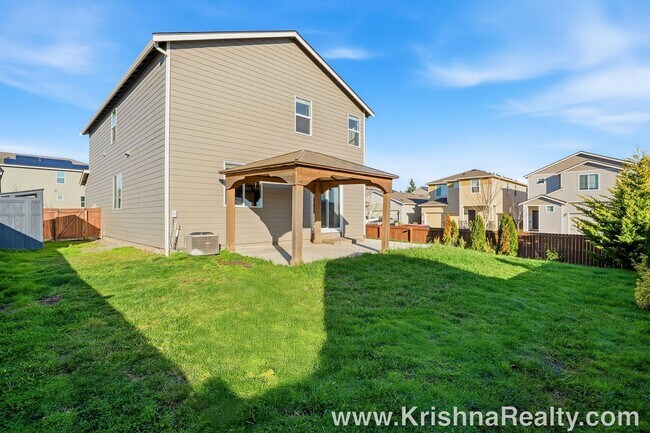 Building Photo - Lovely 5 BD | 3 BA | Loft | Main-Level Suite | 2,376 SF | Corner Lot | Riverside Estates