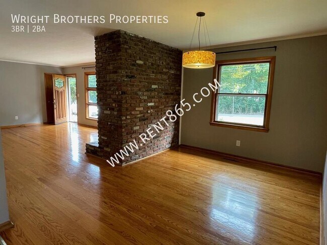 Building Photo - 4709 Lonas Dr