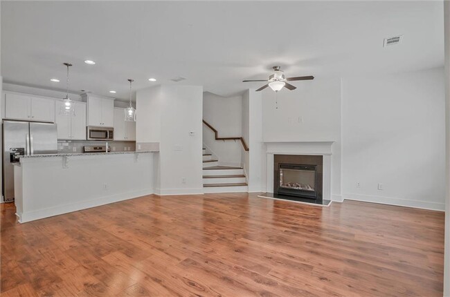 Building Photo - 6330 Scudders Dr