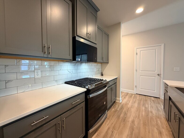 Building Photo - 219 Wood Orchid Ln