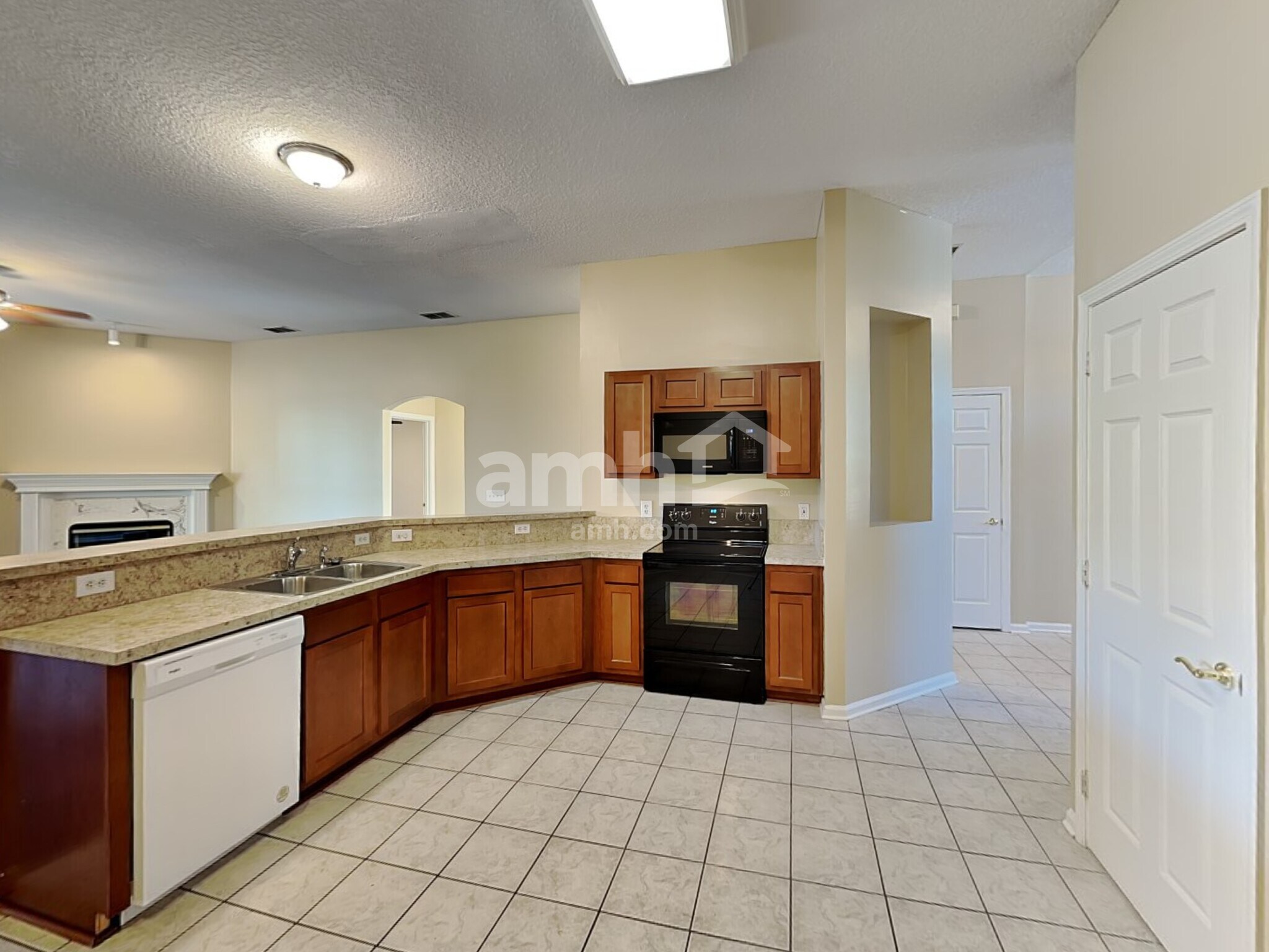 Building Photo - 1690 Rustling Dr