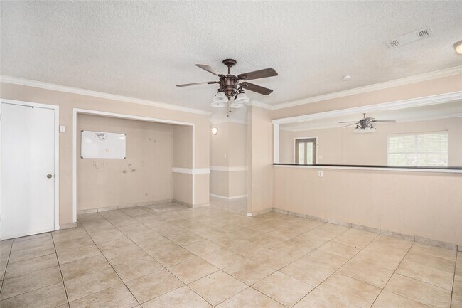 Building Photo - 16900 Wellborne Rd