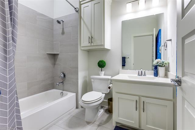 Building Photo - 8209 Laflin Ln