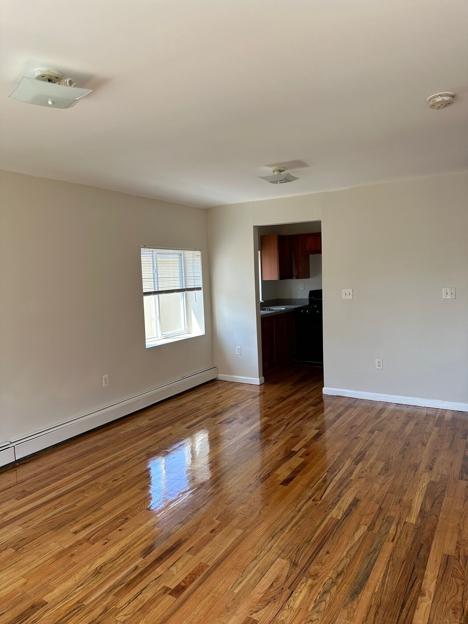 Building Photo - 2861 Grace Ave