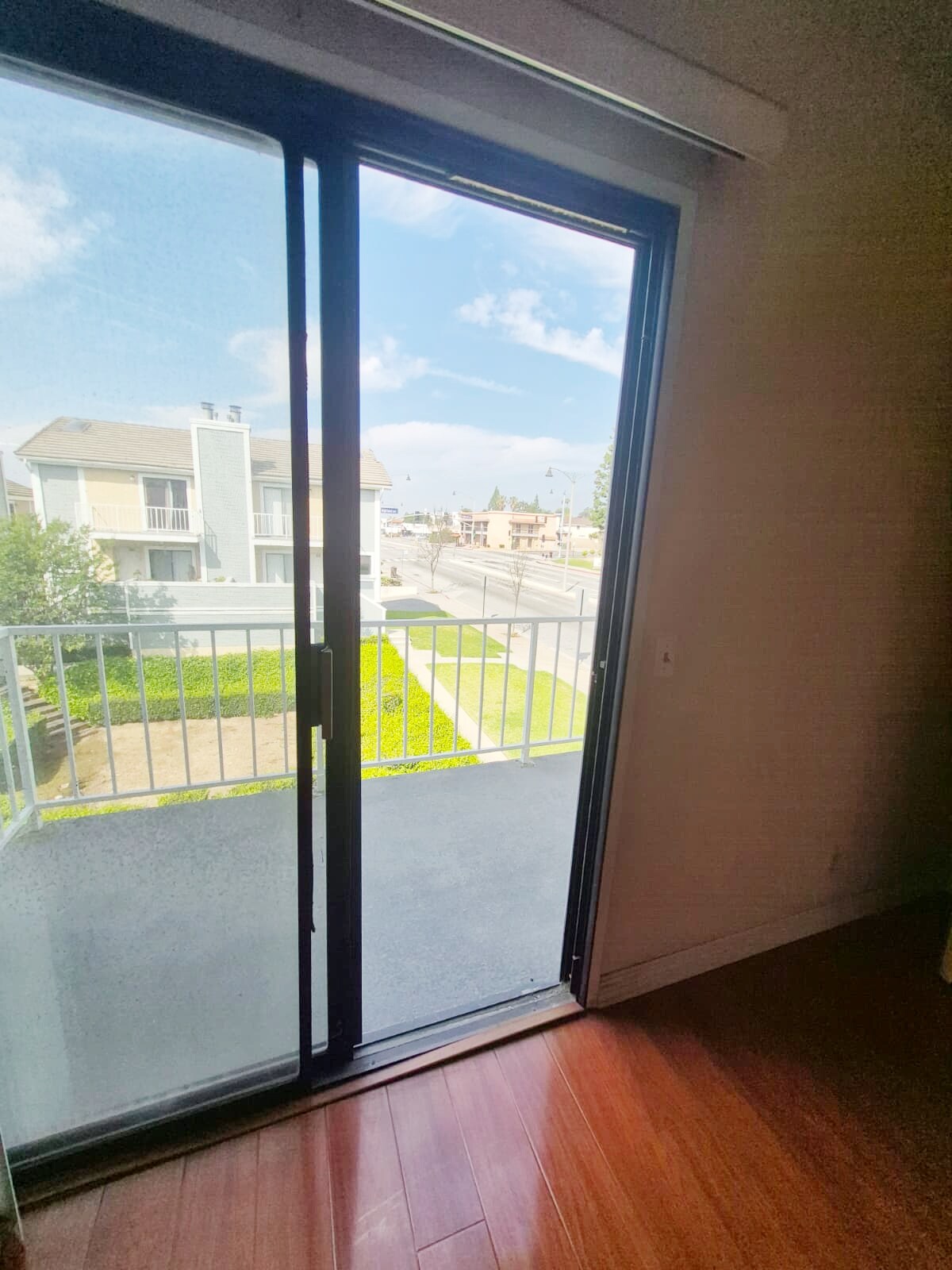 Building Photo - 1836 E Huntington Dr