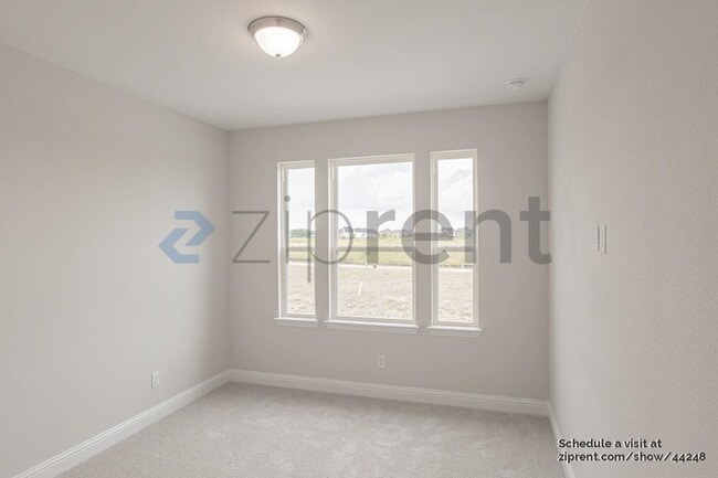 Building Photo - 2970 Eleanor Dr