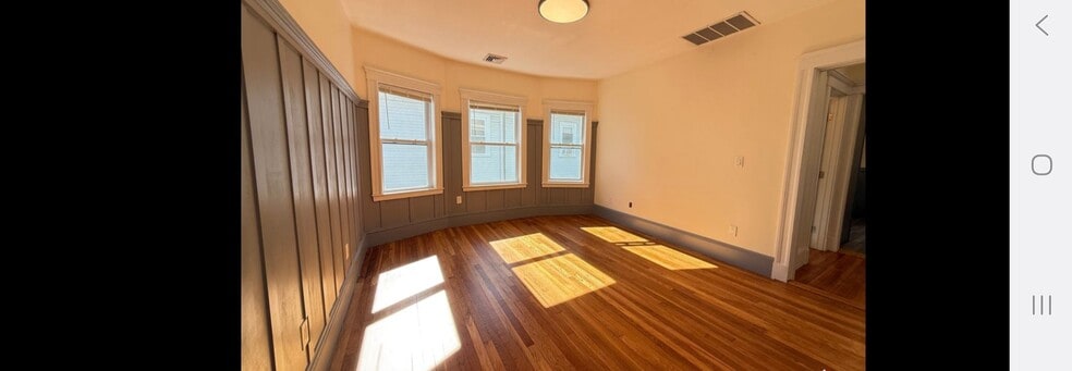 Building Photo - 96 Brayton Rd