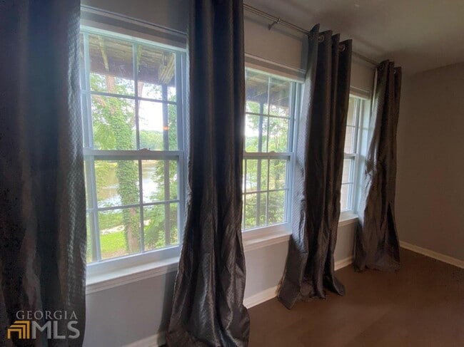 Building Photo - 279 Quail Run