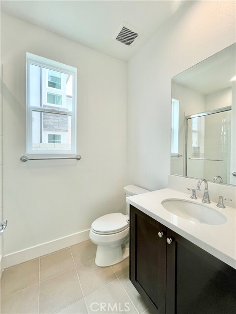 Building Photo - 27511 Elderberry Dr
