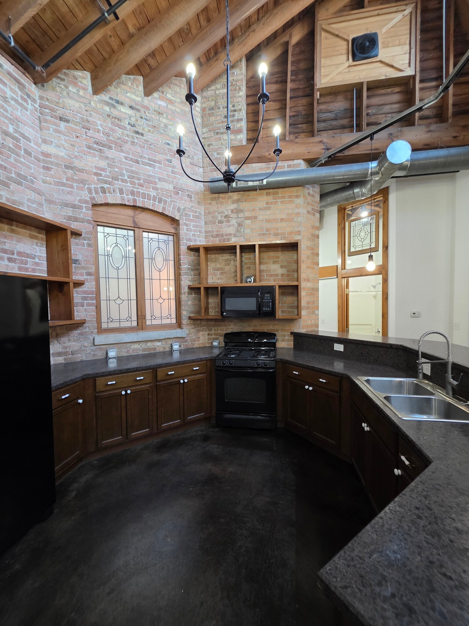 Building Photo - 280 Hutchins Ct