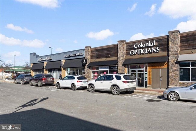 Building Photo - 174 Chevy Chase St