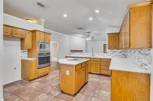 Building Photo - 4917 Woodmeadow Dr
