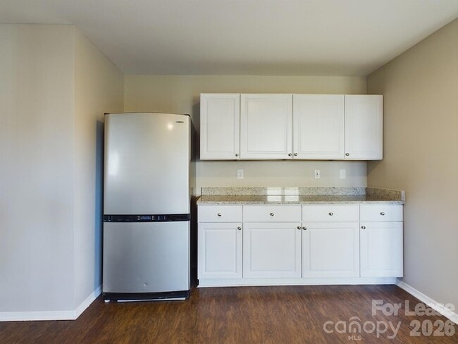 Building Photo - 12621 Dervish Ln