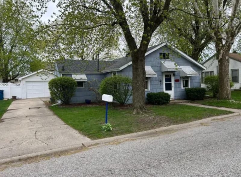 Building Photo - 9129 Southmoor Ave